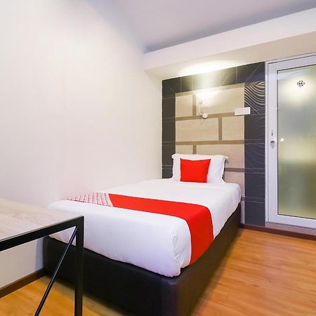 Oyo 1023 La Mirina Boutique Inn Kültér fotó
