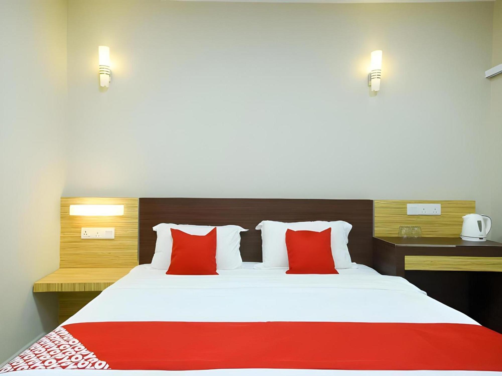 Oyo 1023 La Mirina Boutique Inn Kültér fotó