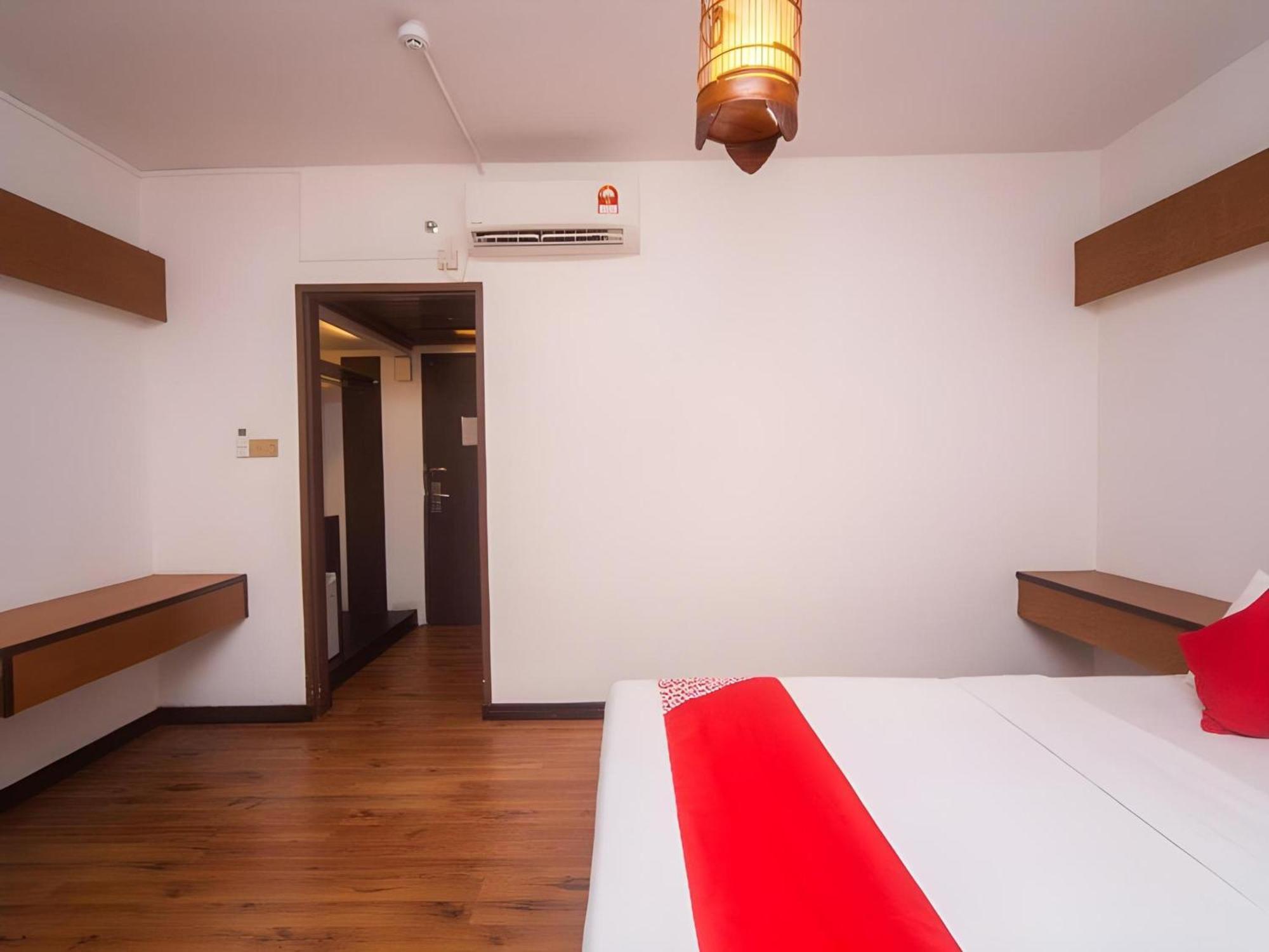 Oyo 1023 La Mirina Boutique Inn Kültér fotó