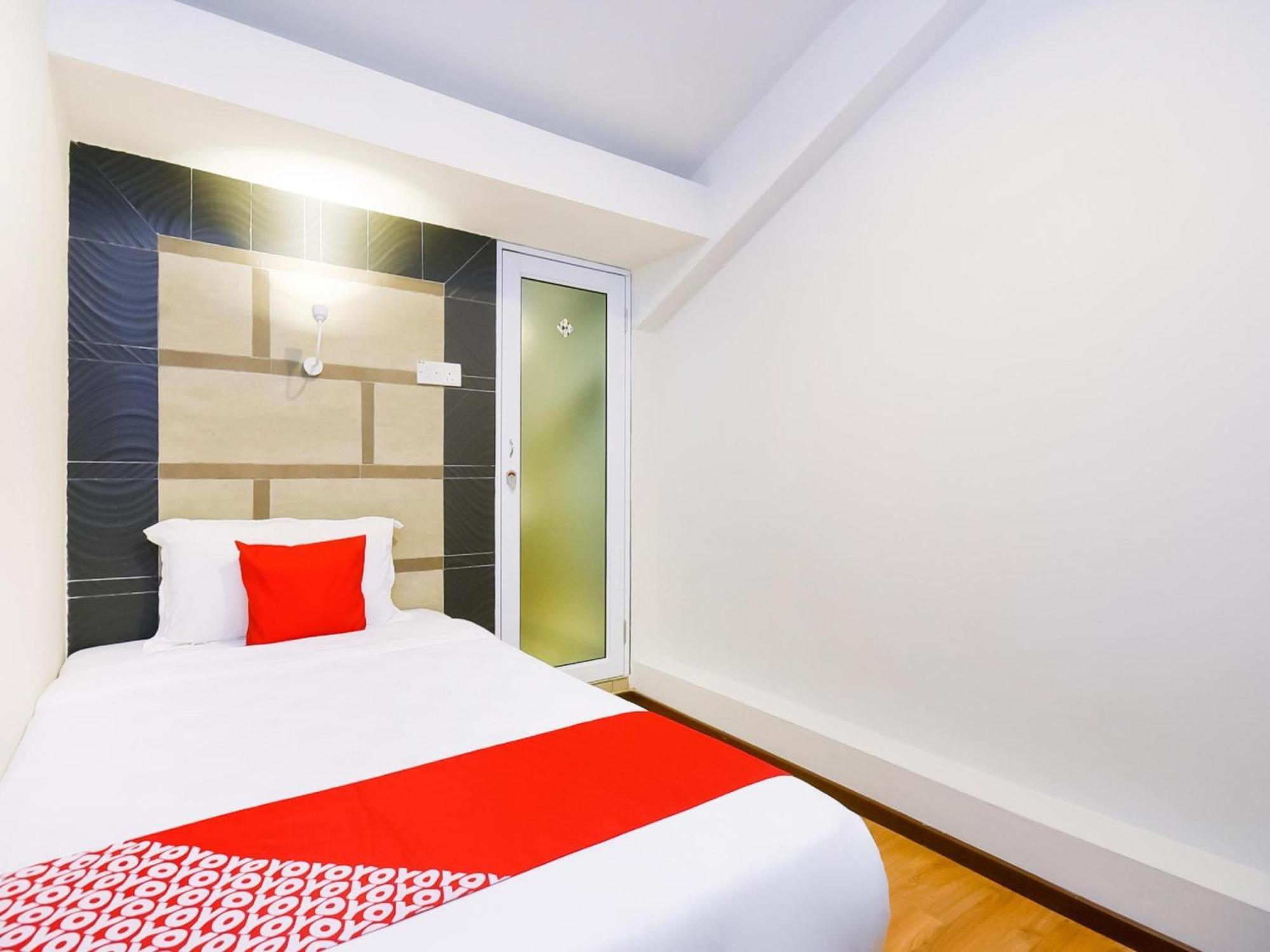 Oyo 1023 La Mirina Boutique Inn Kültér fotó