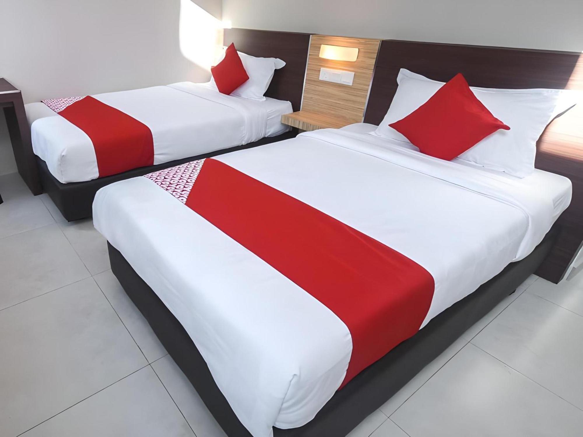 Oyo 1023 La Mirina Boutique Inn Kültér fotó