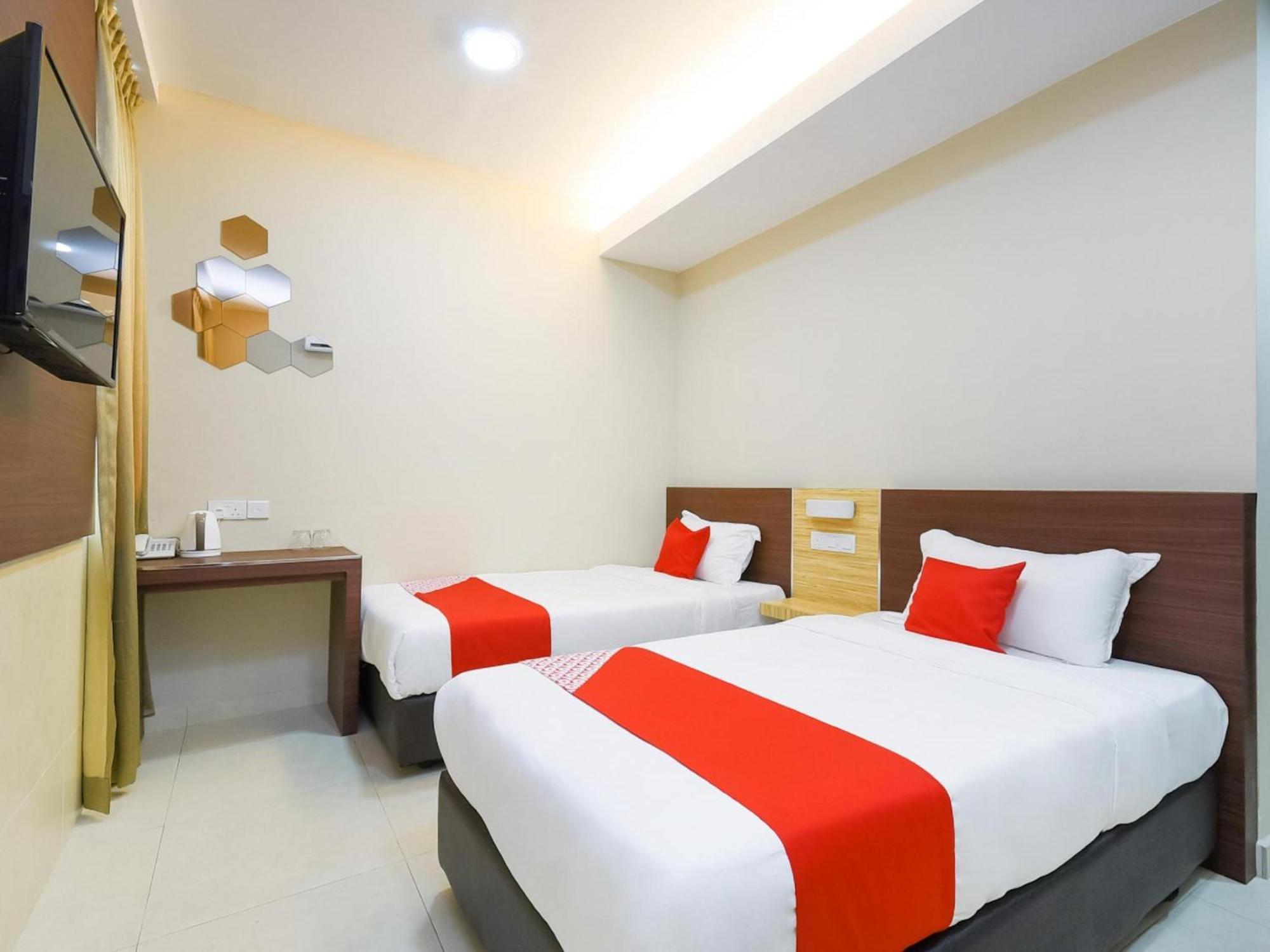 Oyo 1023 La Mirina Boutique Inn Kültér fotó