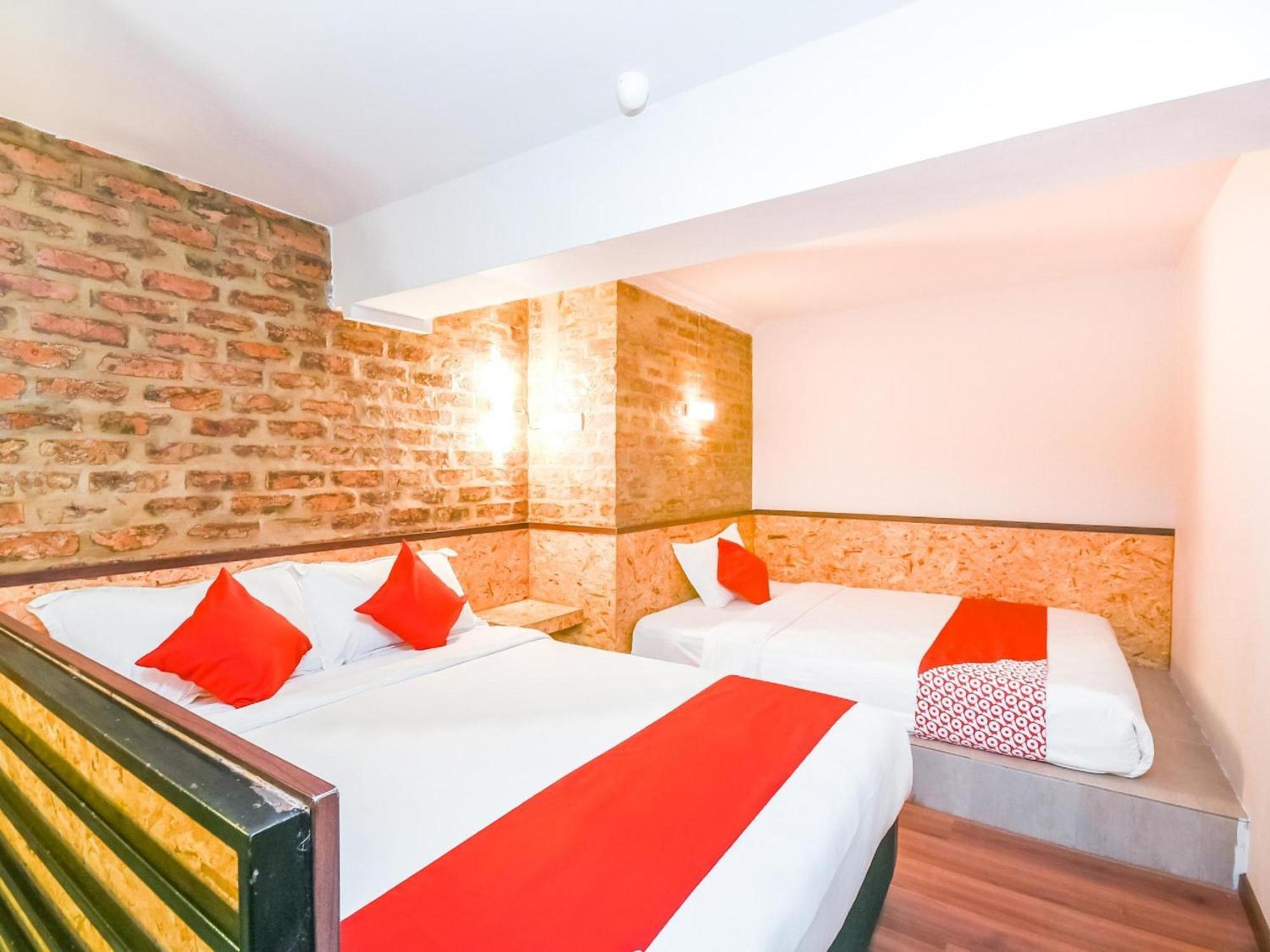 Oyo 1023 La Mirina Boutique Inn Kültér fotó
